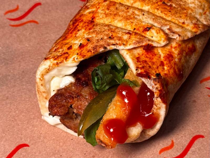 ساندويتش كلاسيك كباب لحم